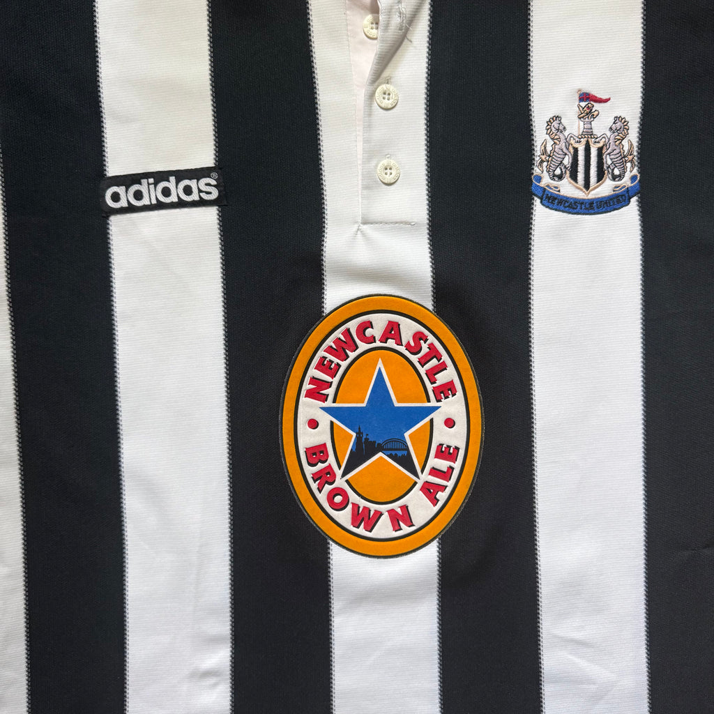 Newcastle United Home Shirt 1995 - 1997 (M)
