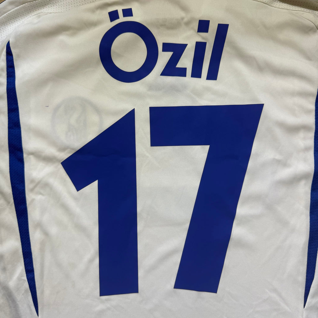Schalke 04 Away Shirt 2007 - 2008 (L) Ozil 11