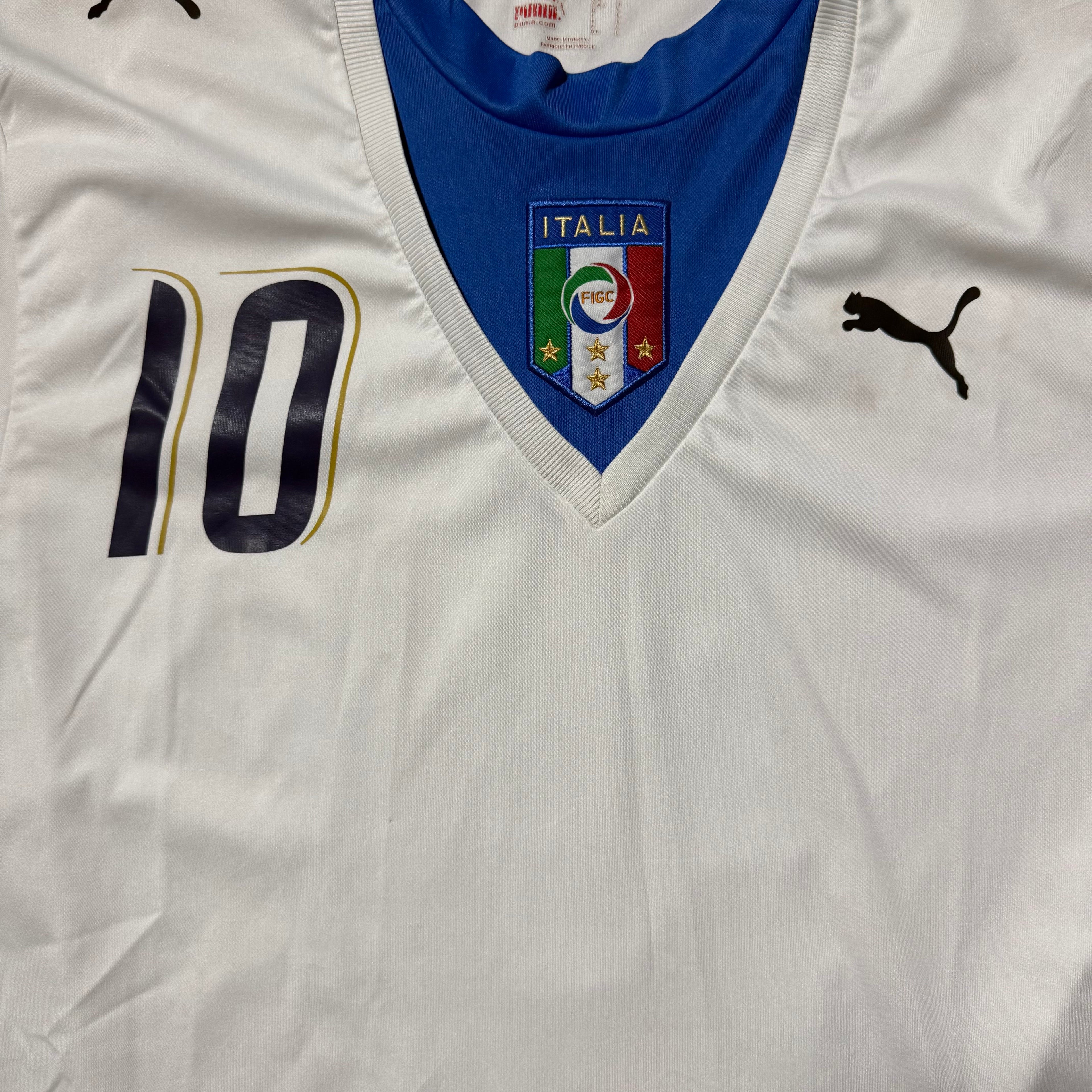 Italy Away Shirt 2006 - 2008 (L) Totti 10