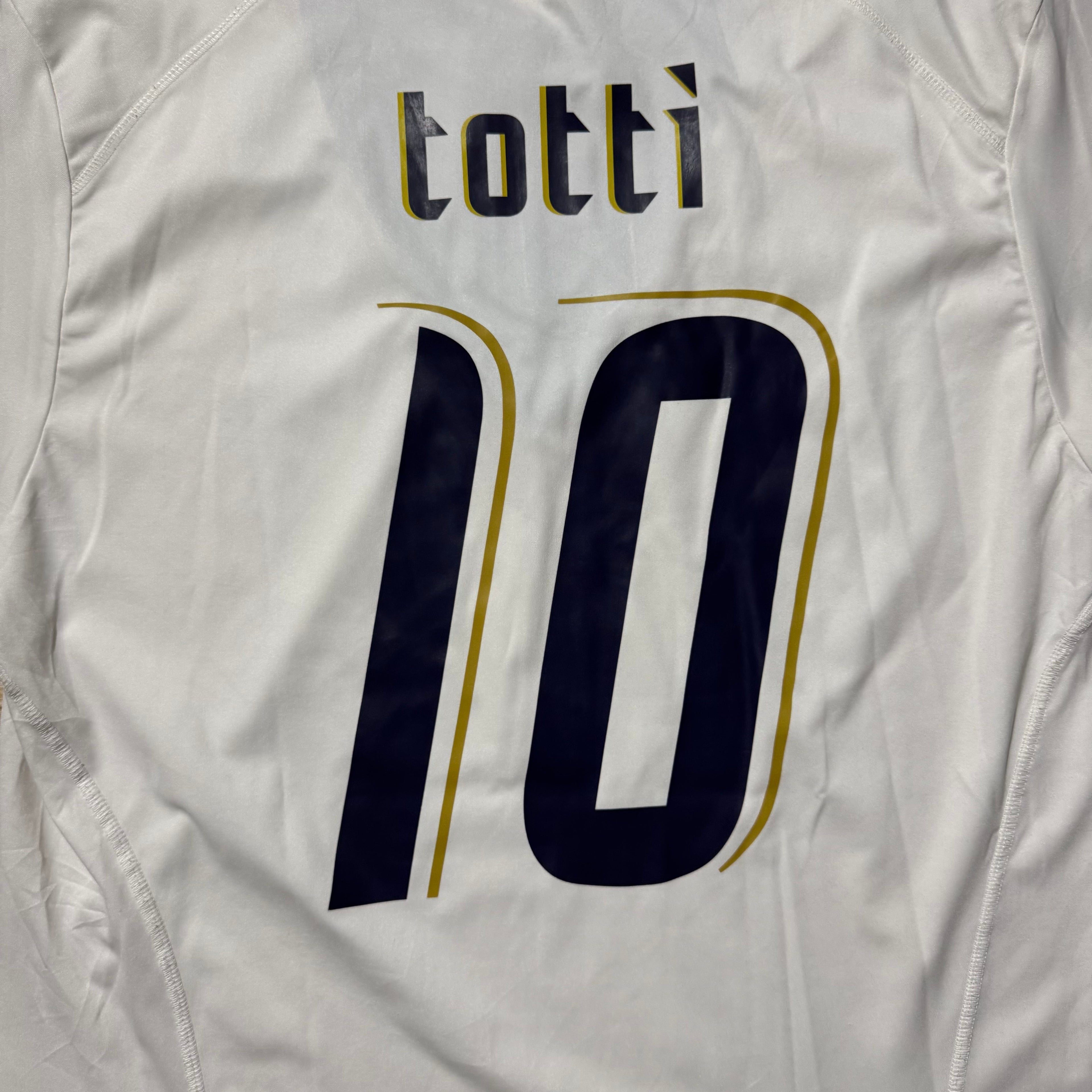Italy Away Shirt 2006 - 2008 (L) Totti 10