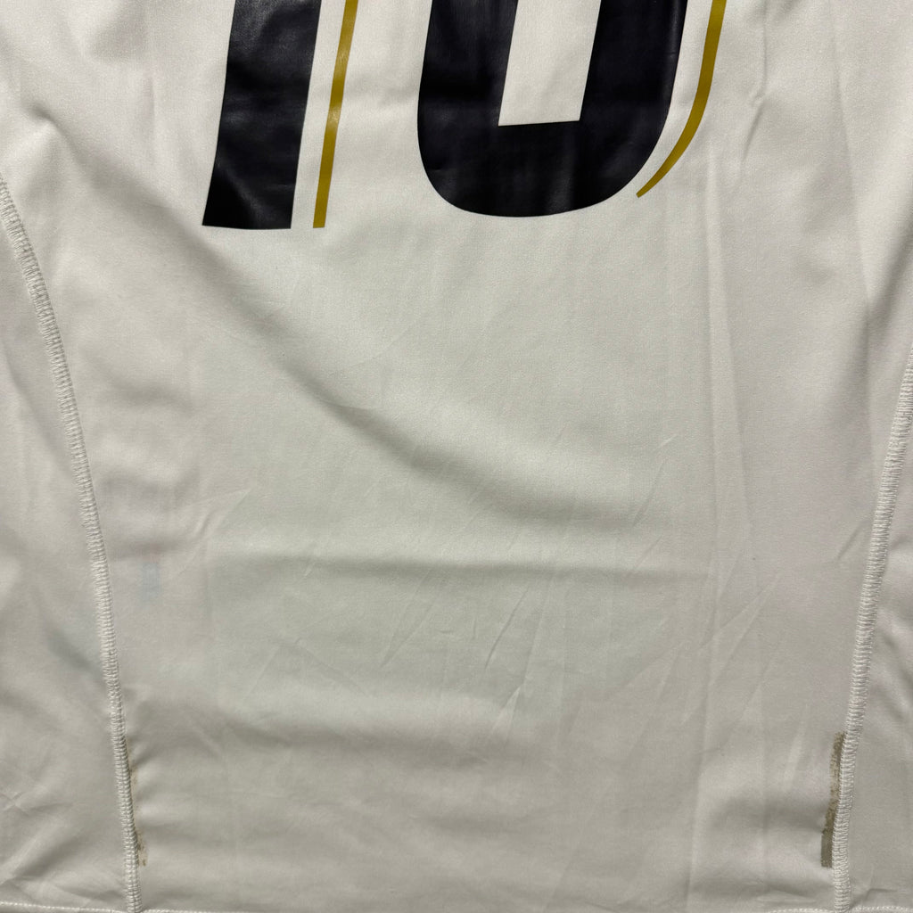 Italy Away Shirt 2006 - 2008 (L) Totti 10
