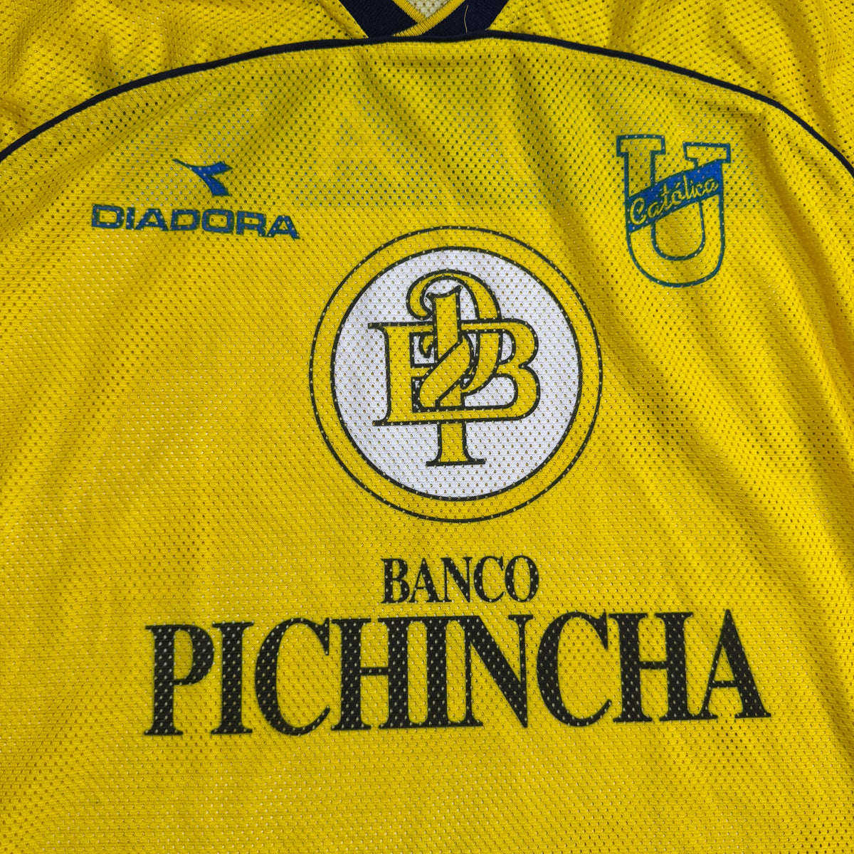 Universidad Católica Quito Home Shirt 2001 - 2002 (XL)