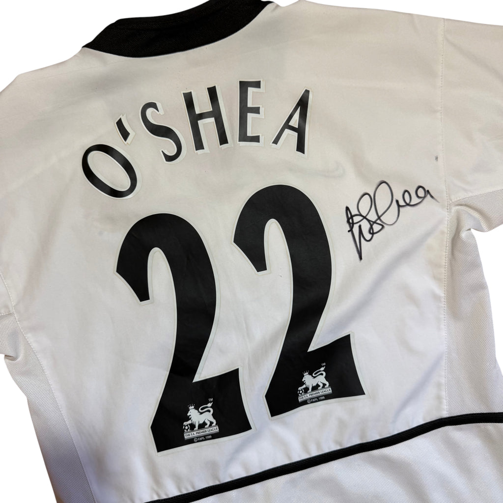 Manchester United Away Shirt 2002 - 2003 (YL) O'Shea 22 - signed
