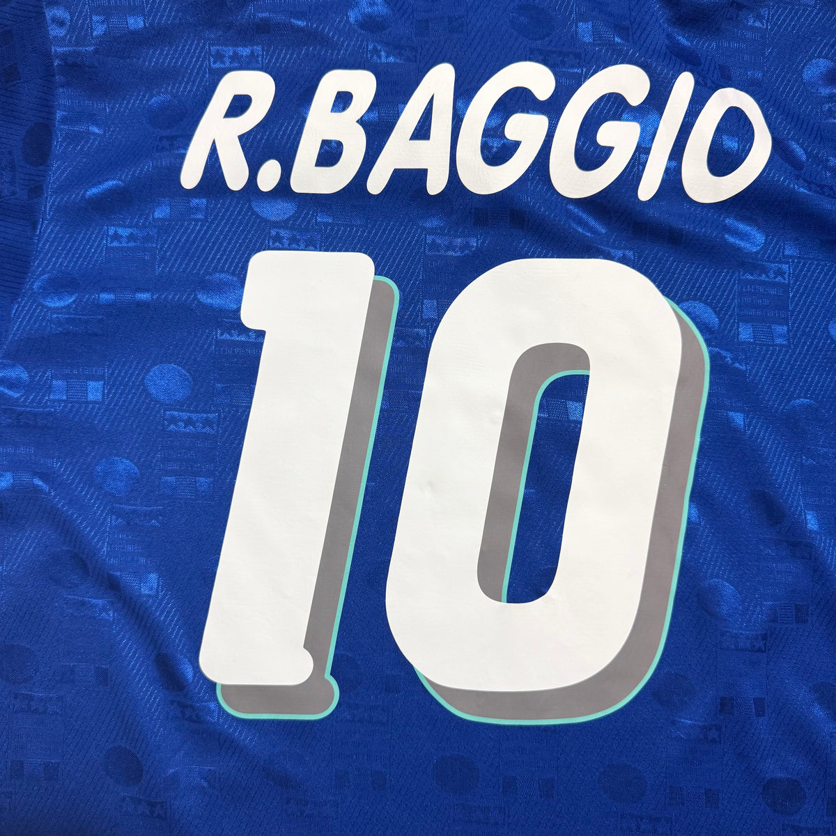 Italy Home Shirt 1994 - 1995 (L) Baggio 10